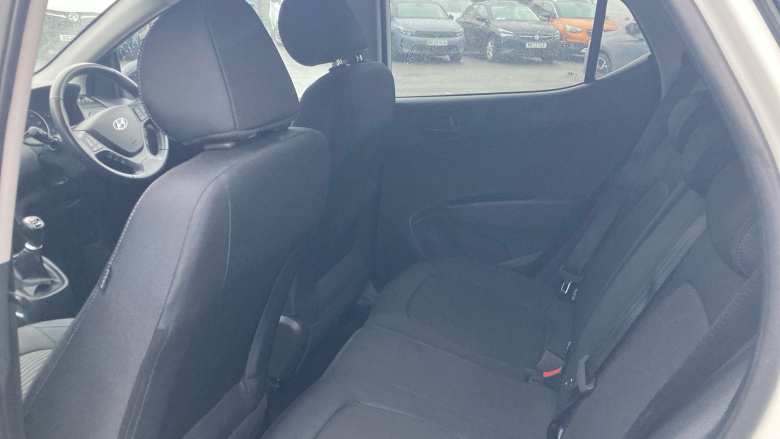 Hyundai i10 1.0 Play 5dr Petrol Hatchback